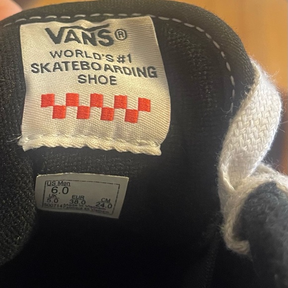 Rowan Vans - Picture 10 of 10